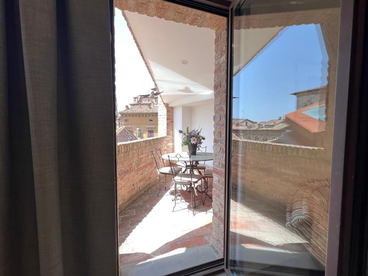 Il Terrazzo Di Tolomei Σιένα Εξωτερικό φωτογραφία